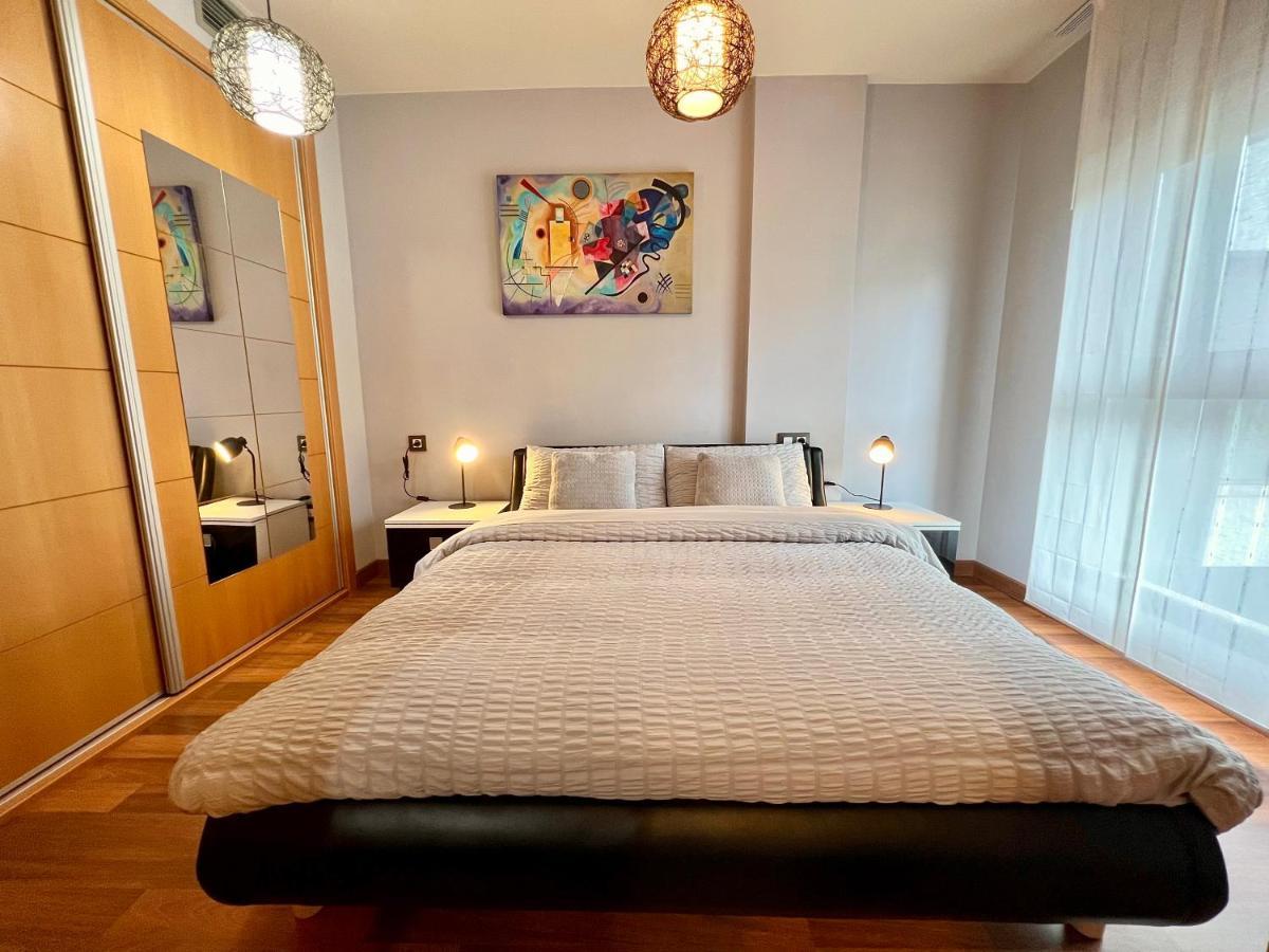 Apartment El Estrecho Close To Center With Parking And Pool Algeciras Kültér fotó